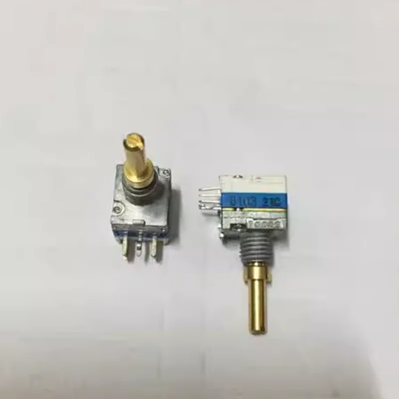 Precision single-channel walkie-talkie volume potentiometer with switch B103K, handle length 17MM