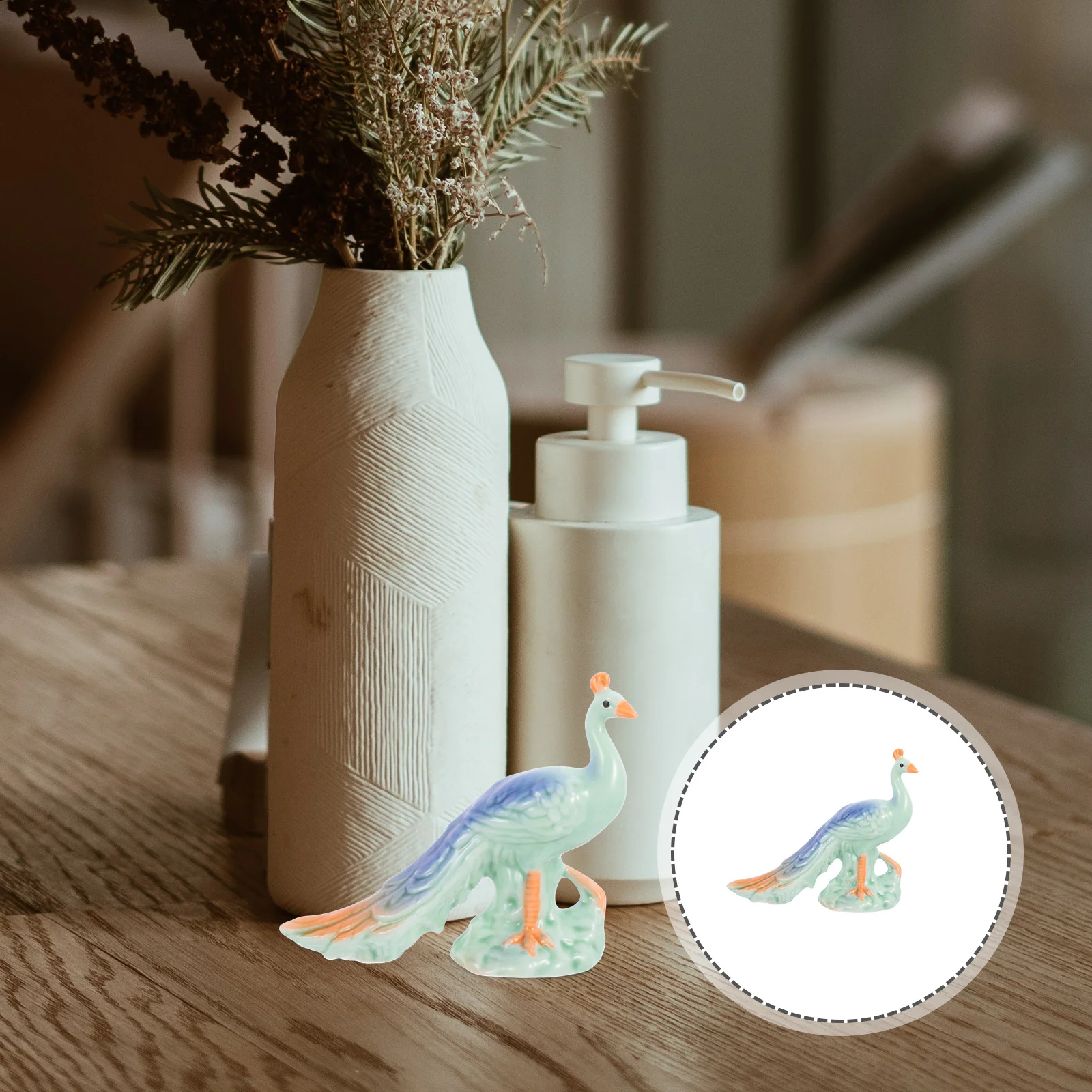 

Ceramic Peacock Ornament Decorative Animal Statue Elegant Ceramic Craft for Home Office Tea Table Creative Desktop Decoration