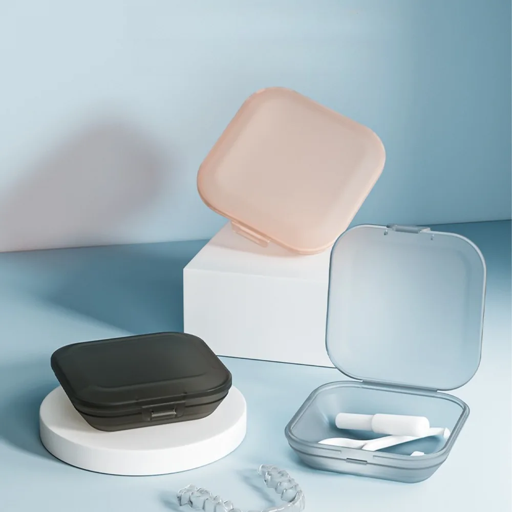 

Portable Retainer Case with Aligner Remover Brush Leakproof Denture Box BPA Free Orthodontic Mouth Guard Holder for Travel Home