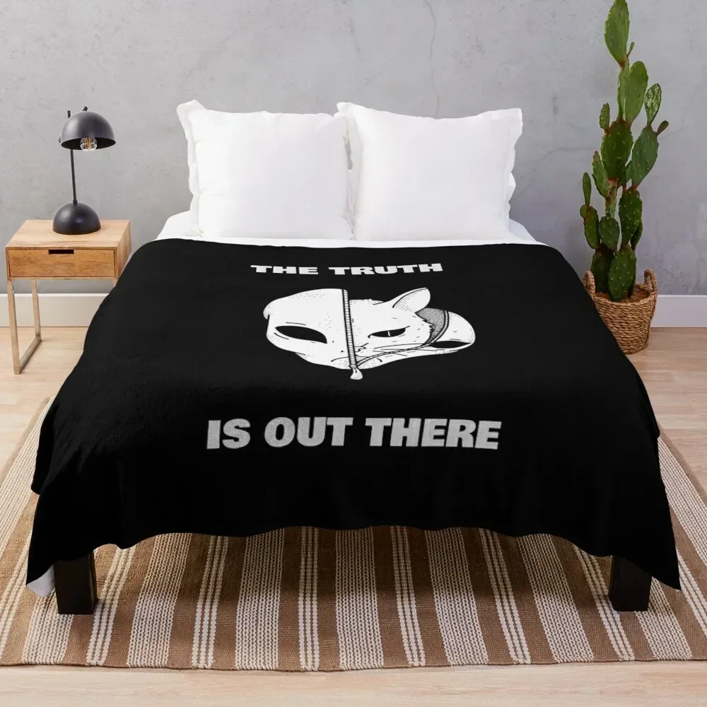 Alien Cat - The Truth Is Out There Funny Gift For Mom, Dad and Siblings Throw Blanket