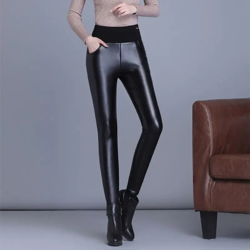 2025 High Waist and Thin Stepping on Feet in Autumn and Winter Pu Leather Pants, Warm, Velvet and Thickened Outer Leggings,