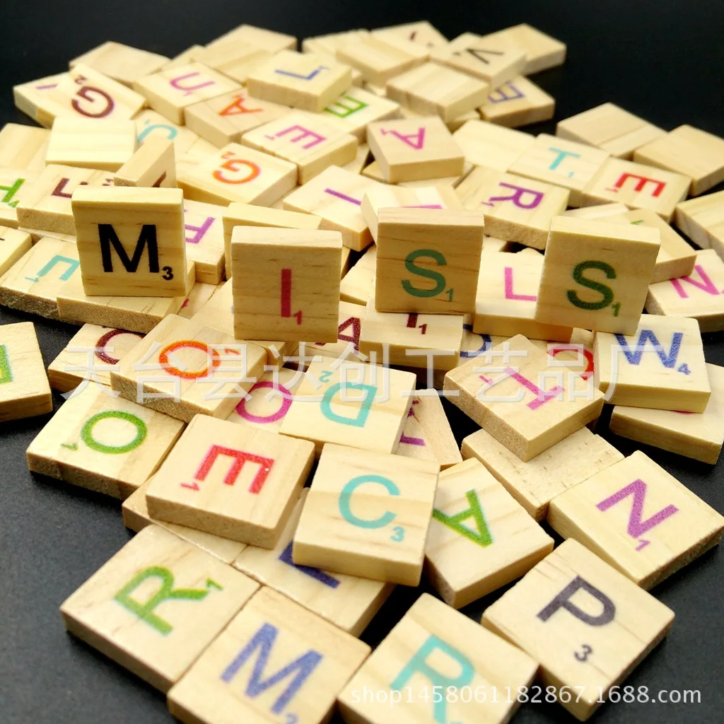 26 Engels alfabet gekleurde dennenvierkanten, puzzelspel voor kinderen in het vroege onderwijs alfabet houtsnippers 100 stks / zak