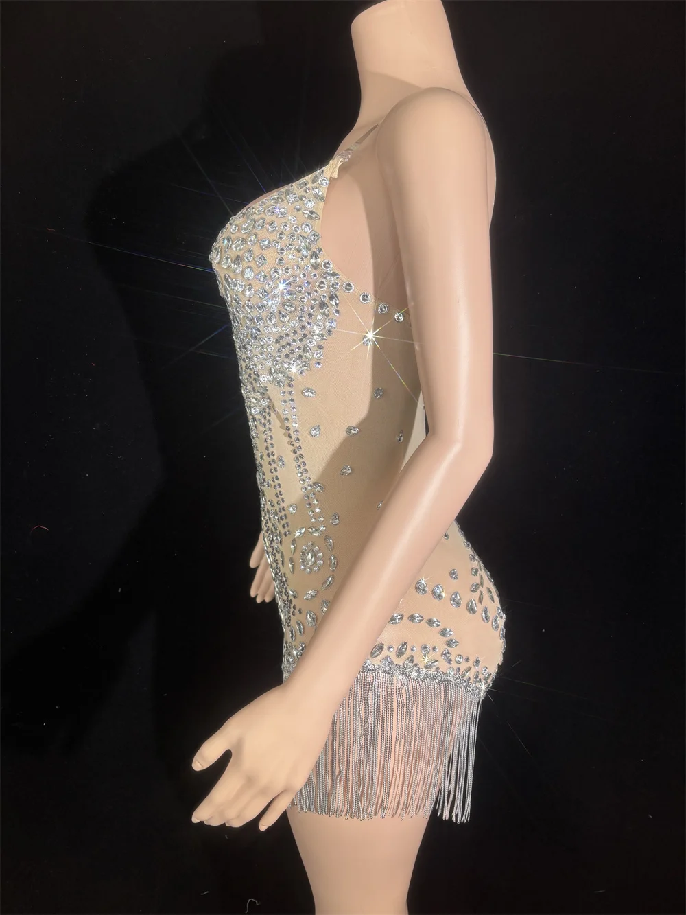ชุดปาร์ตี้โชว์เกิร์ลสุดหรู ชุดคอสตูมโชว์เกิร์ลสุดหรู ชุดปาร์ตี้ประดับคริสตัลวิบวับ บอดี้สูทรัดรูปประดับโซ่สำหรับผู้หญิง เซ็กซี่โชว์หลัง