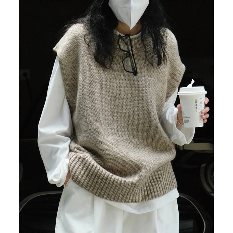

Autumn New Japanese Style Textured Wool Round Neck Knitted Vest Loose Fit Solid Color Sleeveless Wool Vest Women