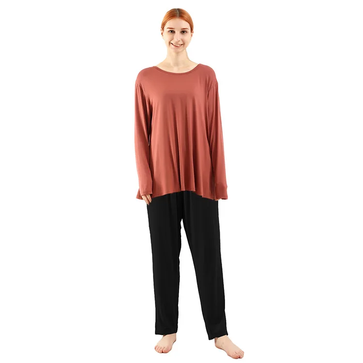 &cinnabar red top + black pants