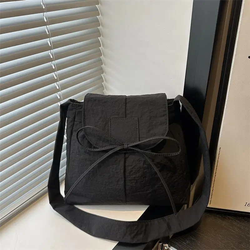 Korean Style Flap Nylon Bow Crossbody Bag Large Capacity Messenger Bag Light Soft Nylon Bag Tote Bag Zipper Shoulder Bag