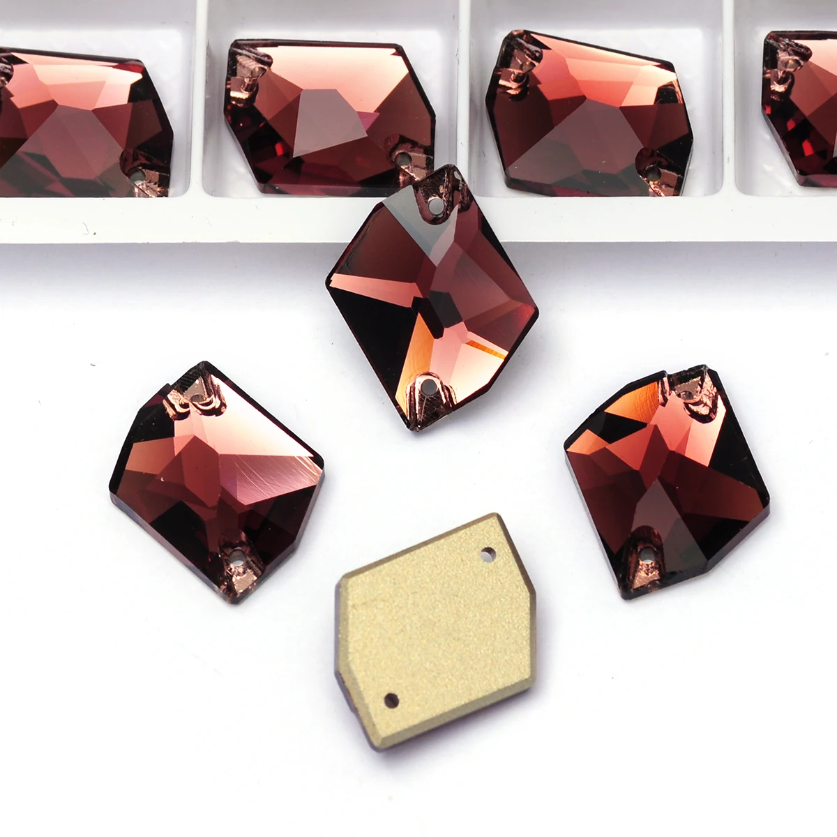 PUBRILEX Burgunder-Charm Aufnähbare Strasssteine Kristall Gymnastik-Trikot DIY Edelsteine Glas Nähdekorationen für Skater- und Tanzkleider – Detail 3
