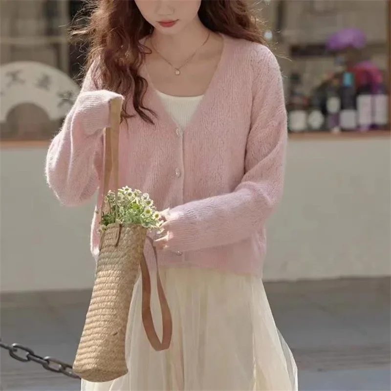 Elegant Design Sense Hollow Knit Cardigan Women 2024 Autumn and Winter New V-neck Long-sleeved Lazy Sweater