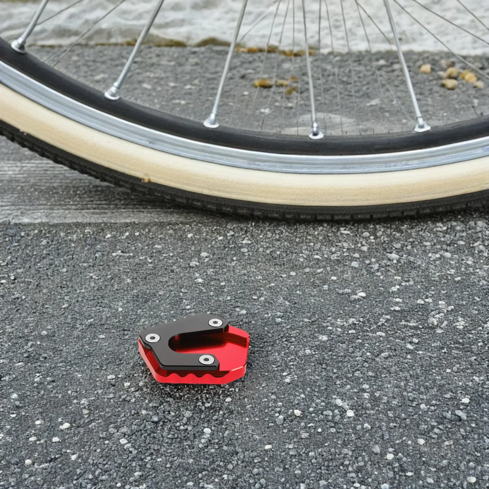Motorcycle Kickstand Pad Aluminum Alloy Widened Stable Side Stand Support Plate for Soft Ground Grass Sand Snow Off-Road
