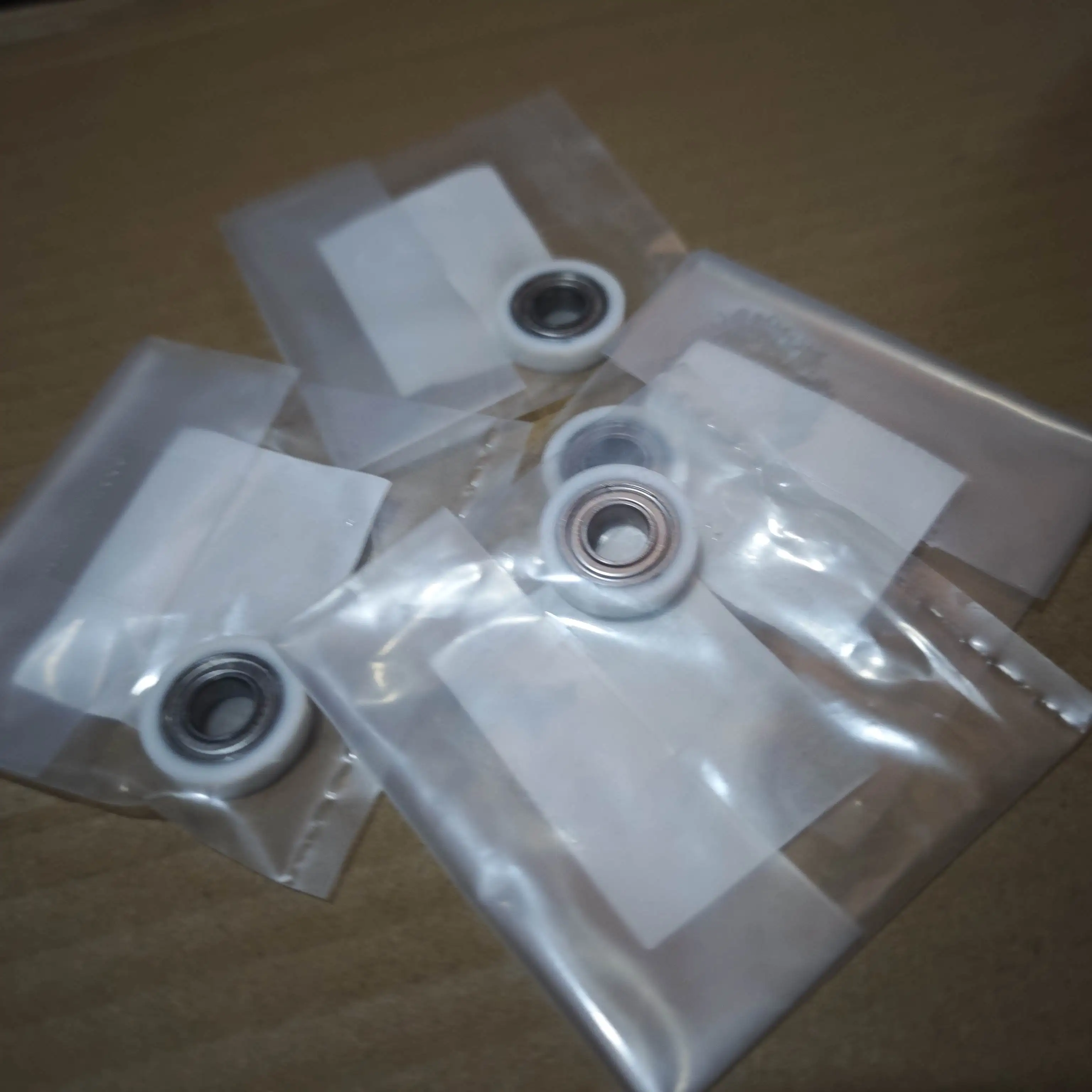 

1sets FS5-6448-000 Spacer Roller for Canon 2200 2220 2230 2250 2270 2520 2525 2530 2535 2545 2820 2830 2850 2870 3025 3035 215