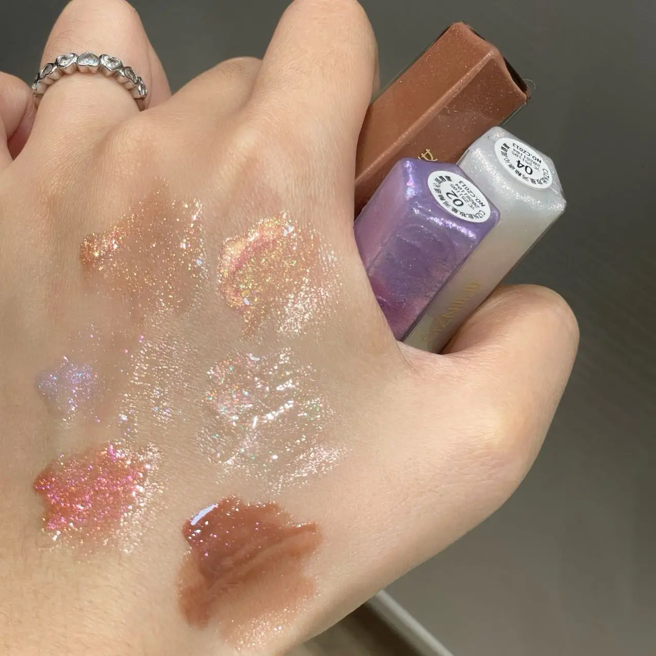 Cizn Galaxy Qin Lip Gloss Idratante e a lunga durata Fine Shimmer Rimpolpante Lip Gloss a specchio Rossetto quotidiano Cosmetici Stesso stile dei gruppi di ragazze