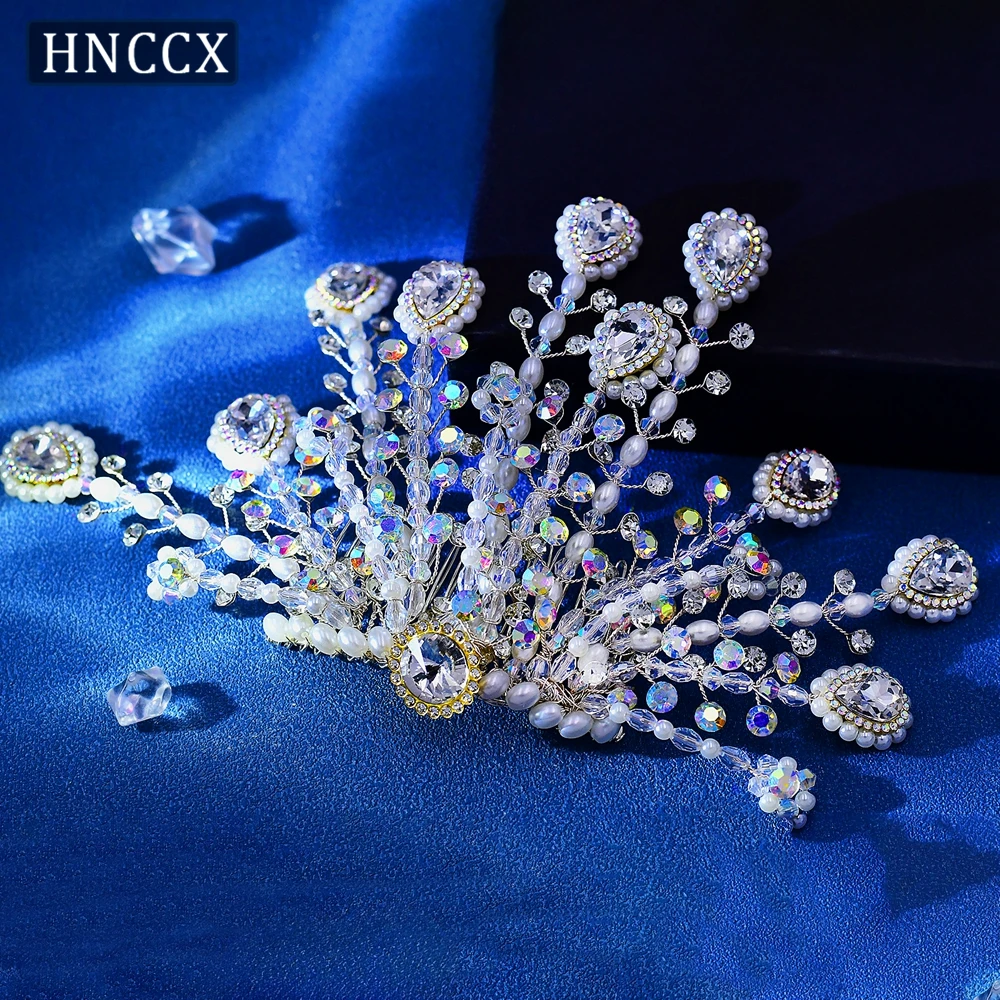 

HNCCX Fan-shaped Bride Hair Comb Colorful Rhinestone Wedding Hair Accessories Bling Crystal Women Party Hair Adornment CP716