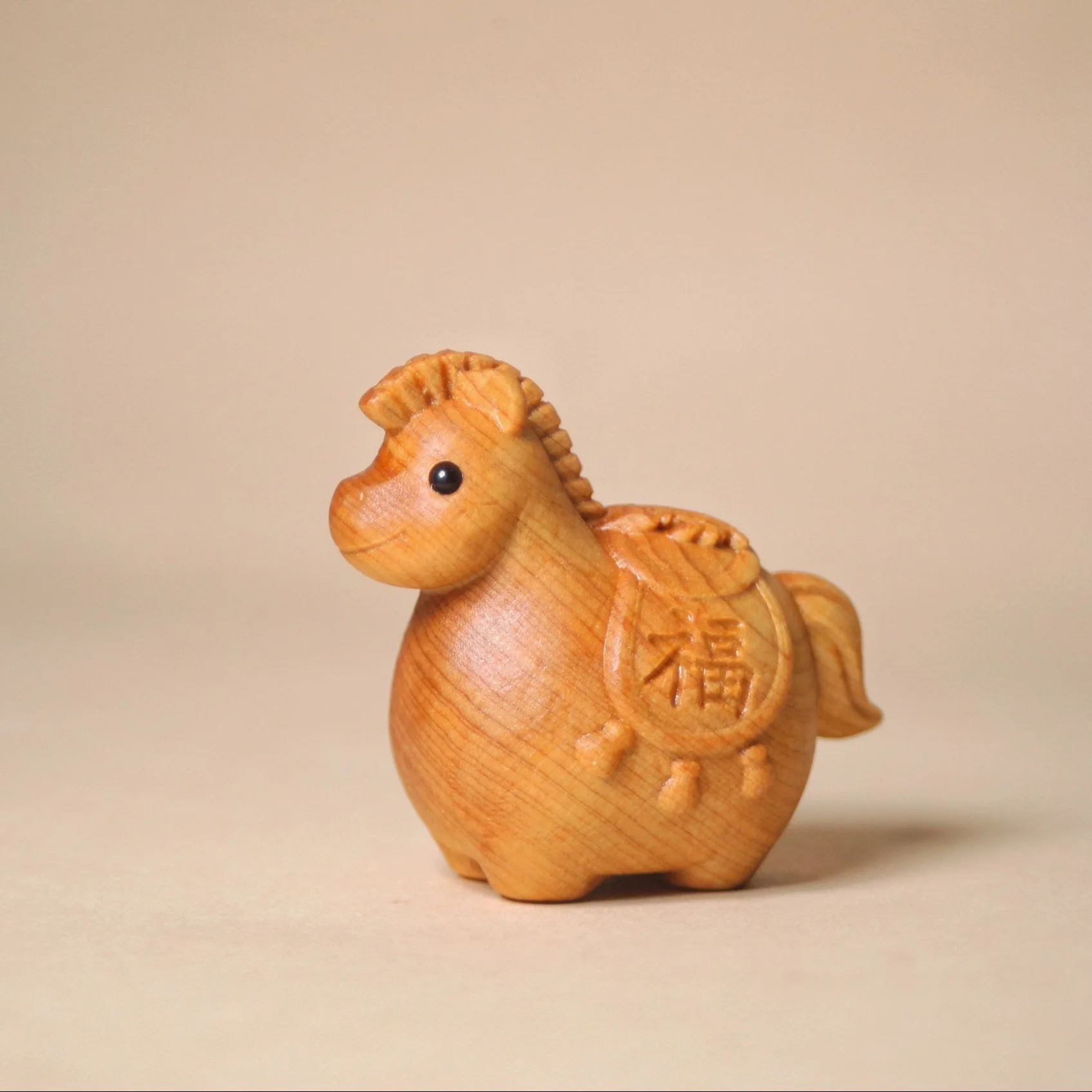 Cypress Wood Carved Lucky Horse Figurine Creative Zodiac Horse Ornament Cute Wooden Desktop Decor Craft Souvenir Gift