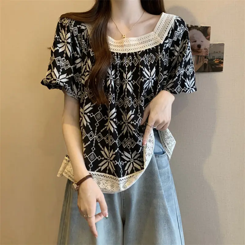 

Свободная и тонкая и универсальная женская рубашка с квадратным воротником, закрывающая живот, кружевная рубашка с короткими рукавами для женщин