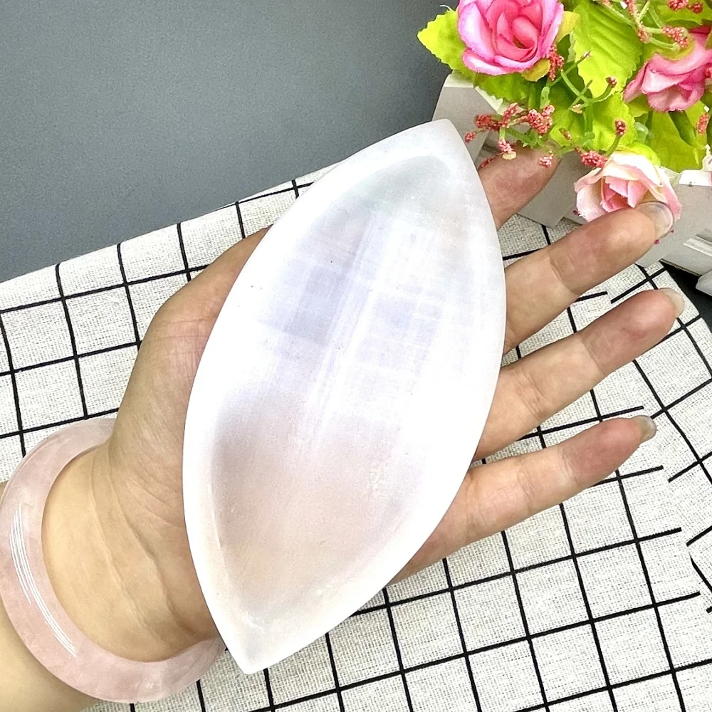Large Selenite Natural Stone Bowl Demagnetizing Crystal Raw Purification Leaf Slab Plate Ornament Holiday Selenite Bowl Gifts