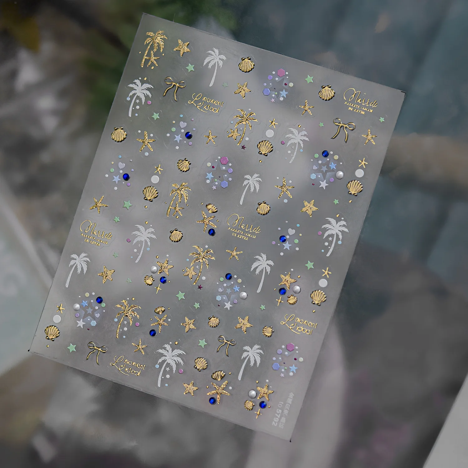 Edle Retro Court 5D Nagelkunst-Aufkleber Vergoldete Herzen Edelsteine Kreuze Blumen Sterne Glitzernde Nieten Selbstklebende Abziehbilder Luxuriöse Maniküre – Detail 7