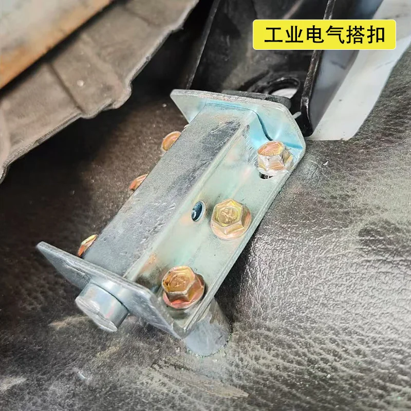 

4-Inch Push Pull Shrink Pin Door Iron Hinge for Spring Loading Suitable for Industrial Equipment And Cabinet Doors