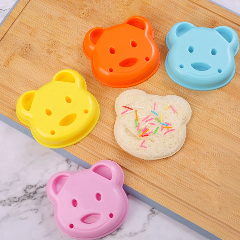 3pcs Sandwich Cutter Mini Cartoon Rabbit Bear Car Bread Knife Sandwich Cutter Sealer For Kids Bento Lunch Baking Mold