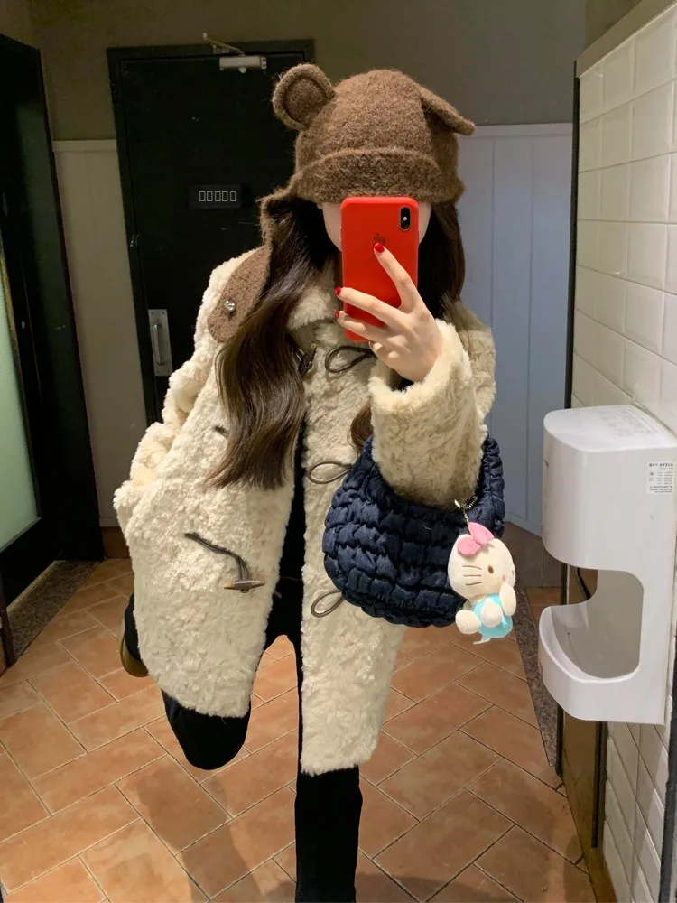 Ladies Casual Sle eepskin Coat Thiened Long Sve Mid-Length Warm Faux Fur Jaet Button Closure Leather And Fur Integ...