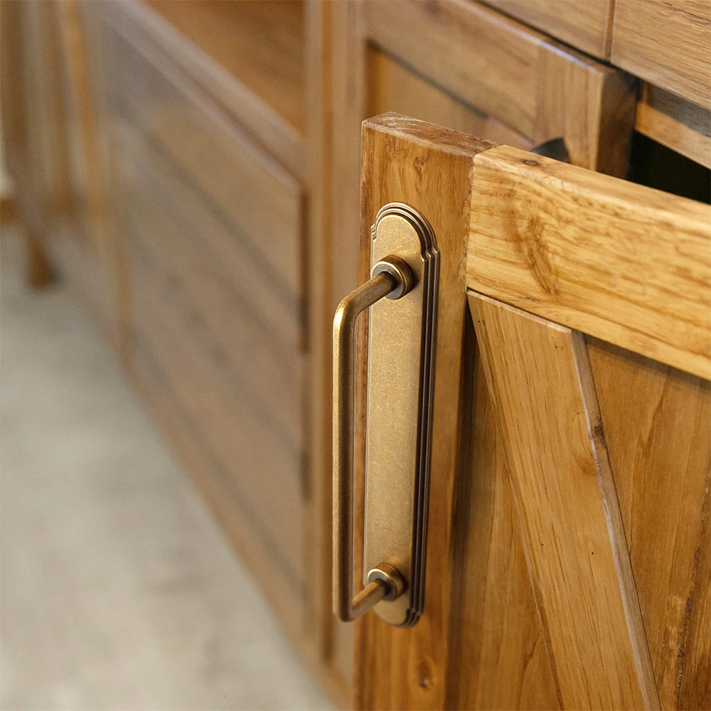 Goo-Ki アンティーク真鍮キャビネットバープル バックプ - Furniture Hardware With Backplate のレビューと価格