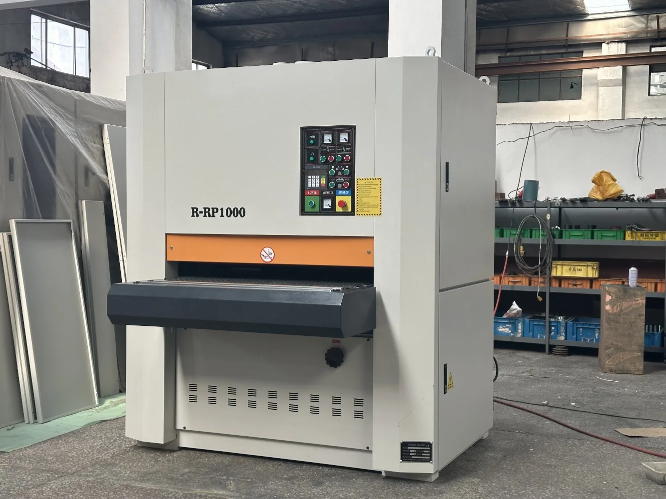 CE Woodworking Wood Furniture Cabine Board Primer Lacquer Paint Wide Belt Brush Polishing Calibrating Sander Sanding Machine
