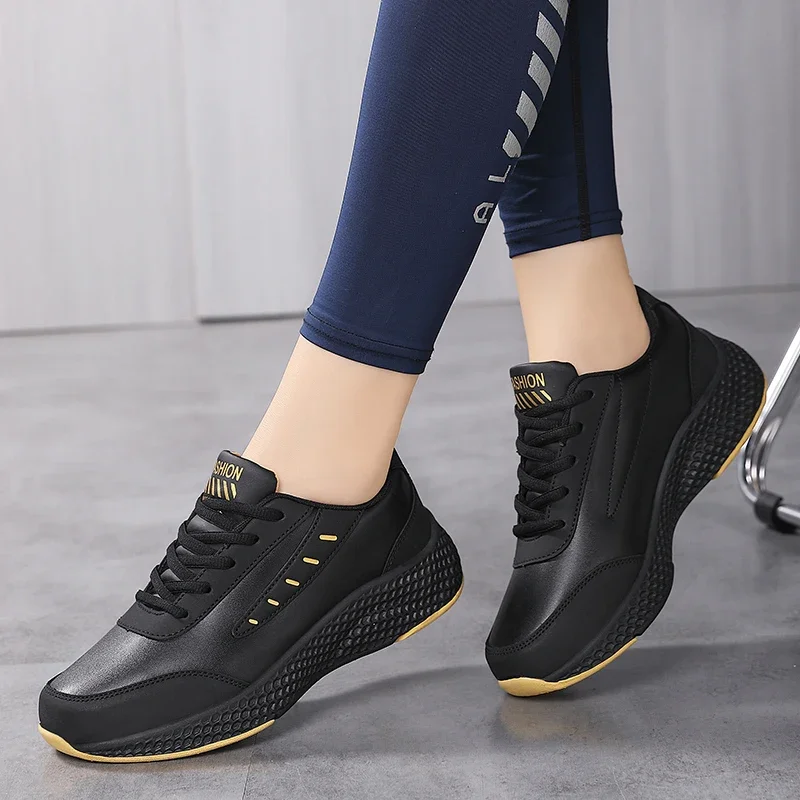 Running Shoes for Women Black Sneakers Trends 2023 Comfortable Height Increasing Autumn Chunky Breathable Leisure Shoes Big Size