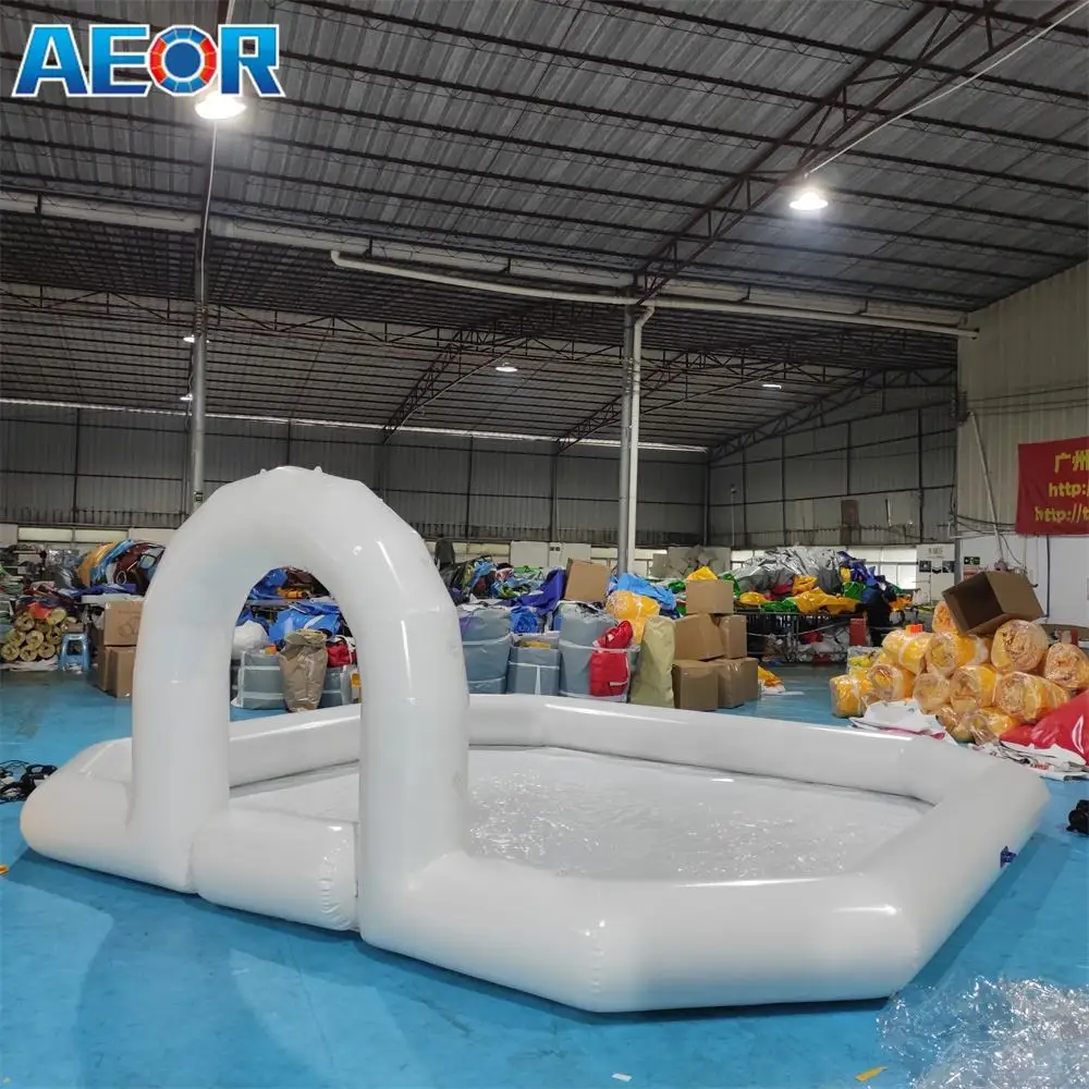 PVC witte opblaasbare bumperauto Arena ballenbak voor verhuur van feestevenementen met inclusief ventilator en luchtpomp