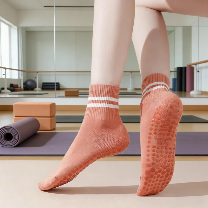 

Нескользящие носки для йоги, женские профессиональные силиконовые носки для пилатеса, повседневные полосатые хлопковые носки для занятий в помещении, фитнеса, танцев и спорта