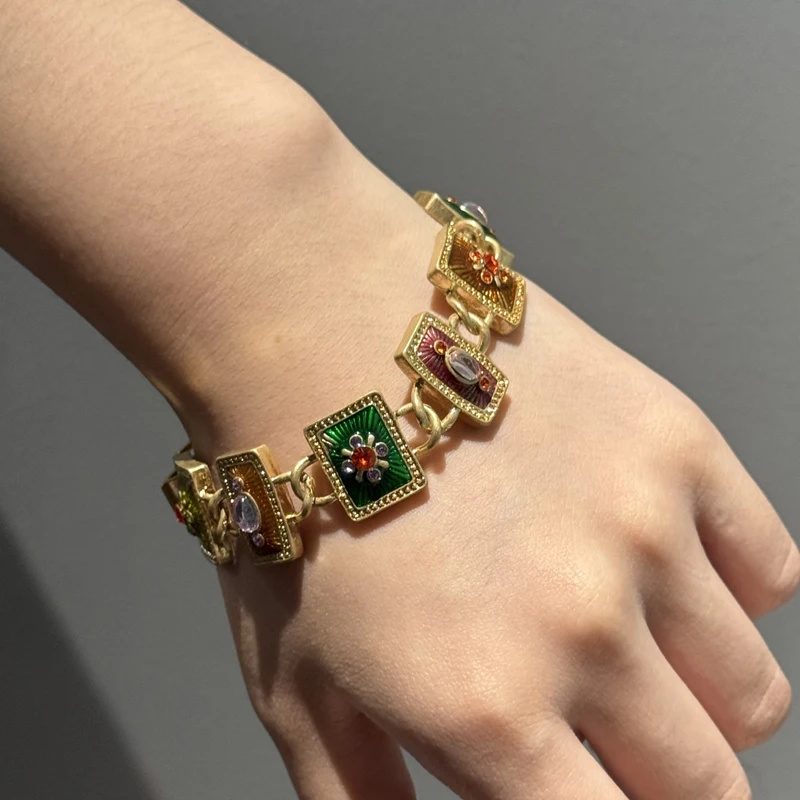 

Vintage Square Natural Stone Carving Flower Bracelet Palace Gold Color Jewelry For Women Luxury Trends 2025 High Quality Party