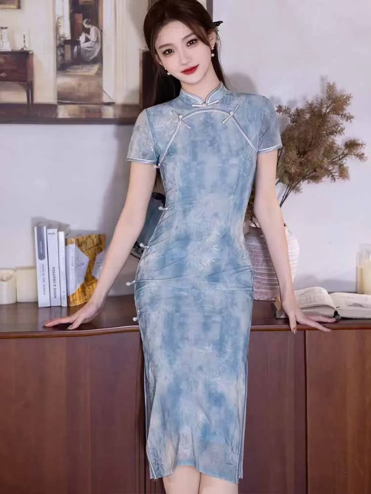 

Chinese style Spring new improved daily wear young style Republic of China retro short-sleeved mid-length cheongsam dress