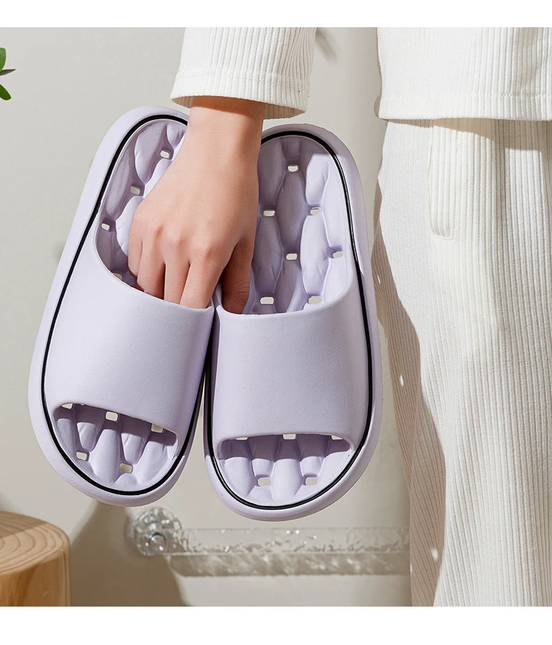 Weiche EVA-Wolkenpantoffeln für Männer und Frauen, Hohlgittersohle, Badezimmer-Duschpantoffeln, rutschfest, schnelltrocknend, für den Innenbereich, Paar-Sandalen. – Detail 7