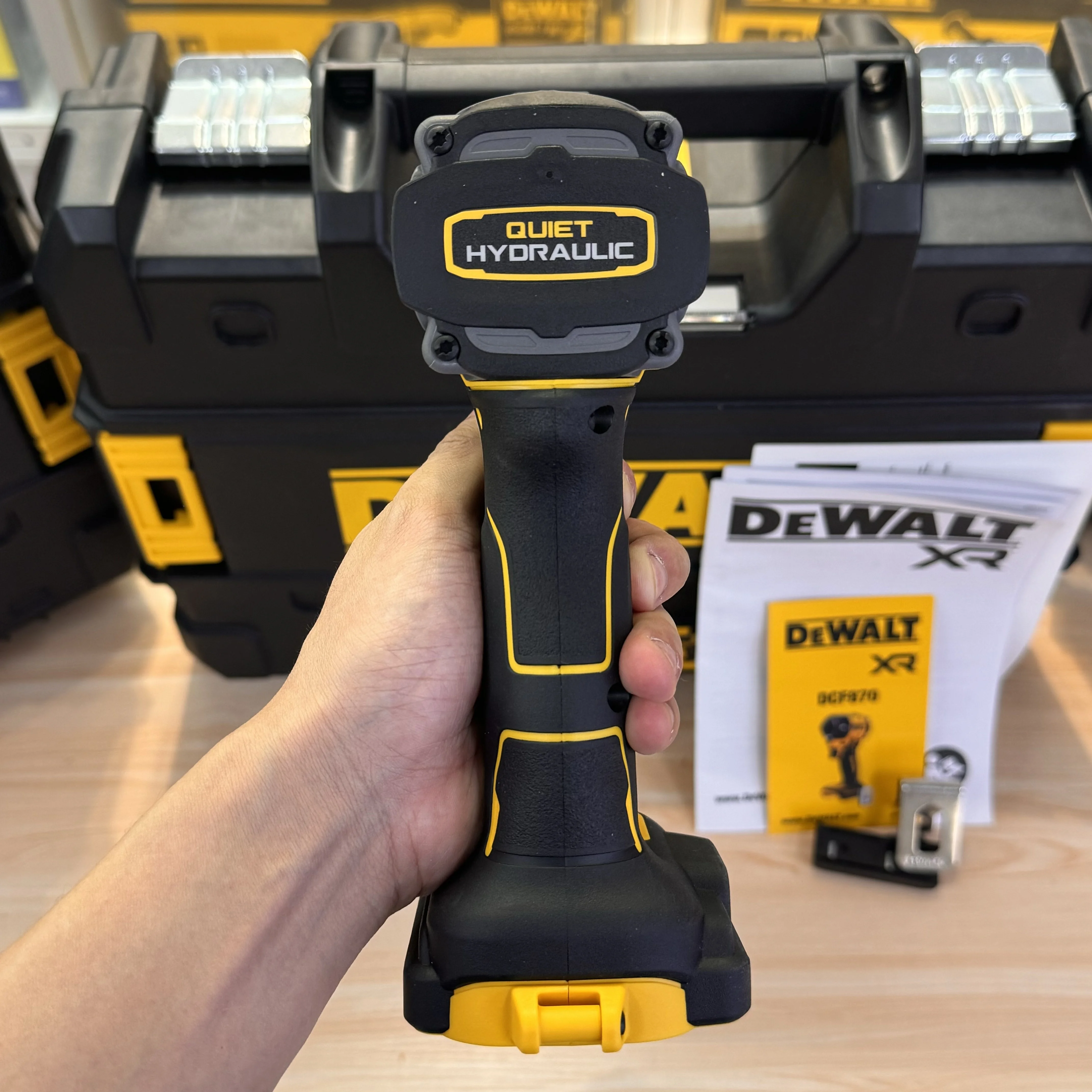DEWALT bor Driver tanpa kabel 20V MAX XR, DCF870 1/4 inci, obeng Impact hidrolik senyap, kebisingan maksimum 78dB(A), alat listrik tanpa sikat