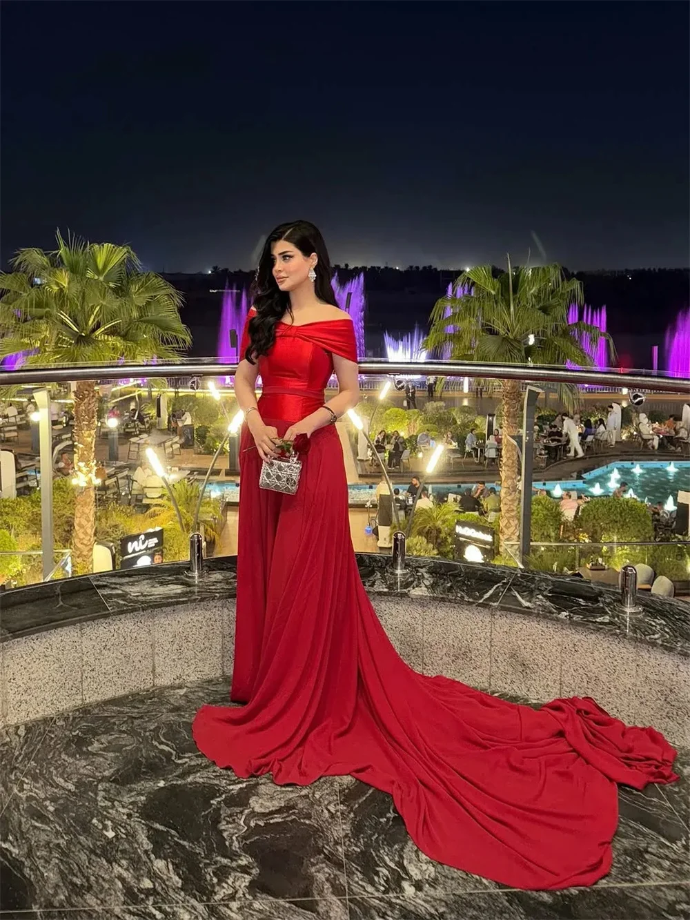 

Beshinel Customized Off Shoulder Red Satin Floor Length Mermaid Prom Gowns 2025 Sexy Vestidos De Noche Elegant Evening Dresses