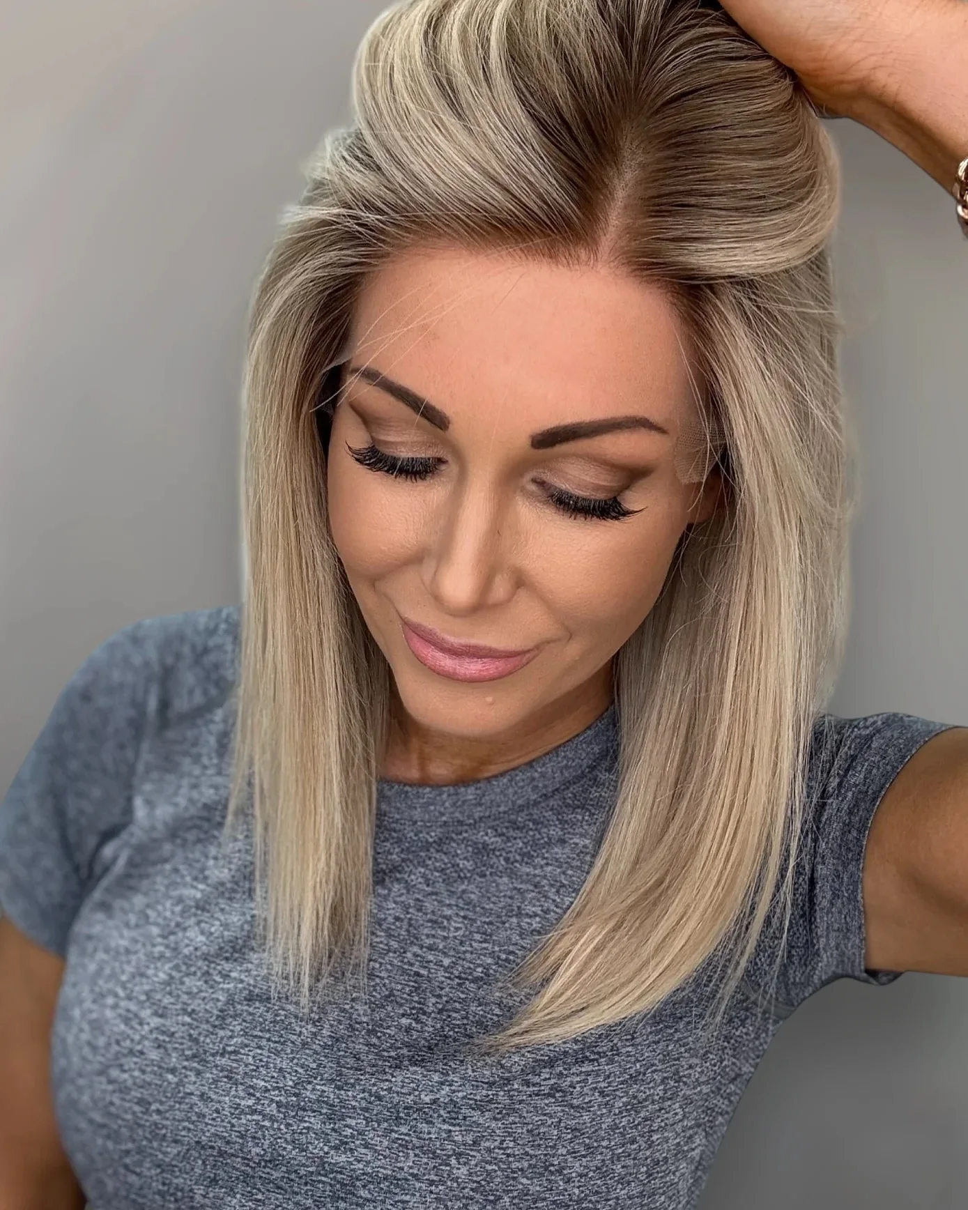 밥 내추럴 스트레이트 옴브레 애쉬 블론드 13*4 HD 합성 레이스 프론탈 가발 여성용 자연스러운 프리플럭 헤어라인 프리미엄 섬유