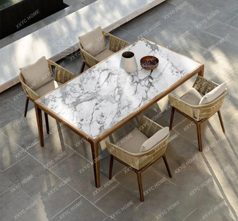 

Столы и стулья из тикового дерева. Высококачественные обеденные столы и стулья для улицы во дворе.