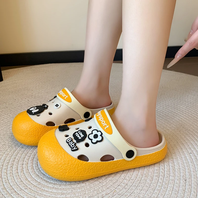 2025 New Thick Sole Kids Sandals Cute Eva Casual Summer Slippers Non Slip Breathable Women Outdoor Shoes