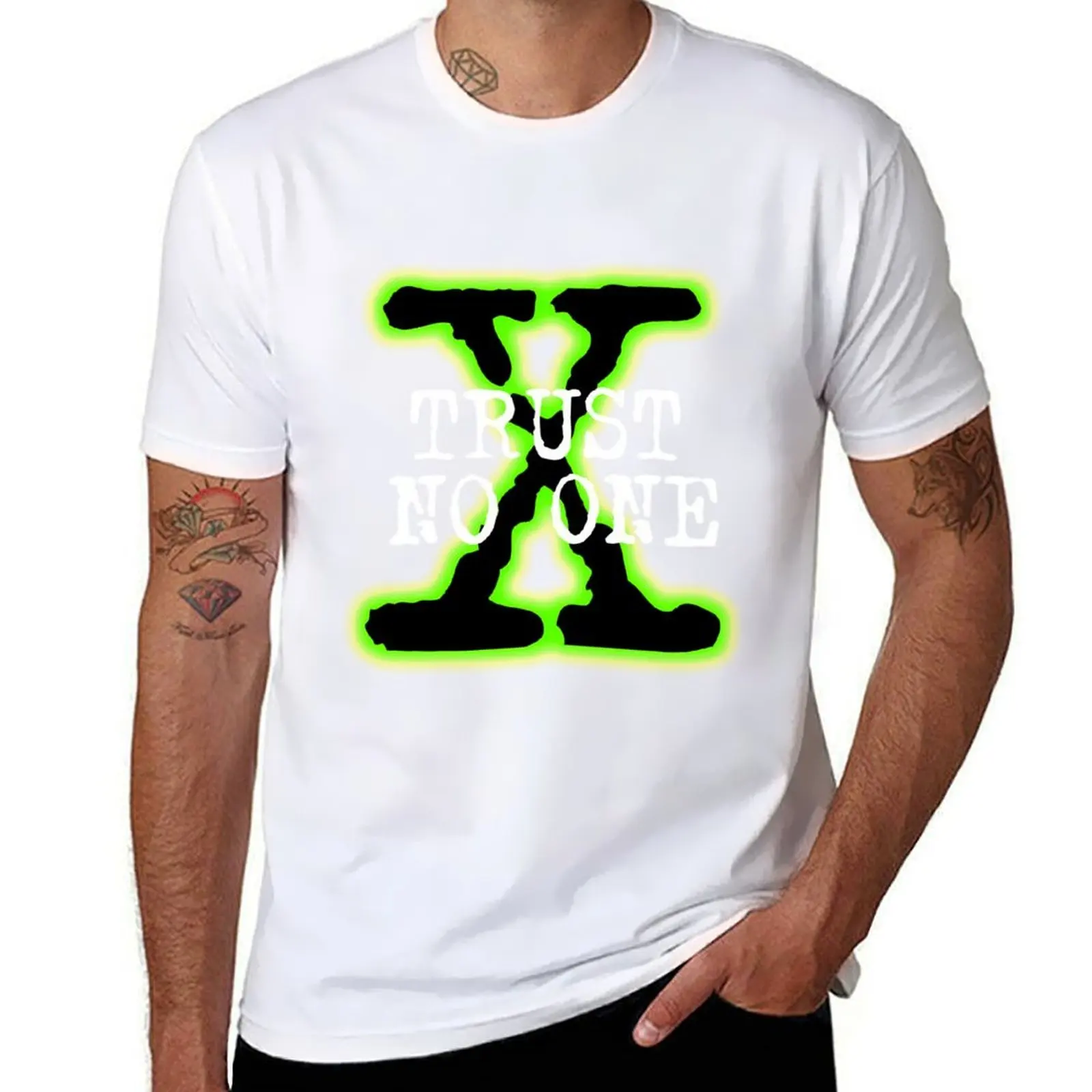 

Trust No One \t T-Shirt man graphic t shirt t shirts for man graphic funny T-Shirt