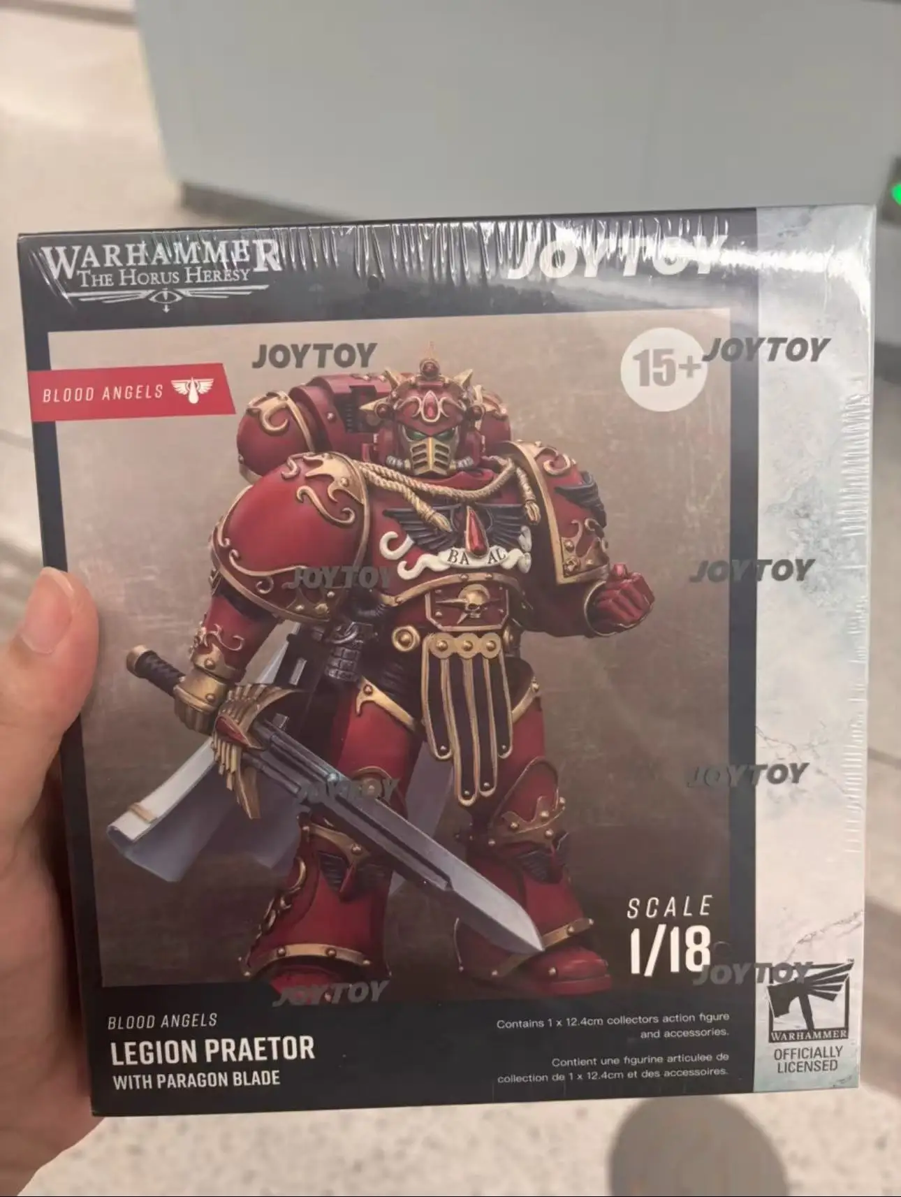 

[IN STOCK] JOYTOY Warhammer 40K 1/18 Action Figure Blood Angels Legion Praetor in Tartaros Terminator Armour Anime Figures Toys