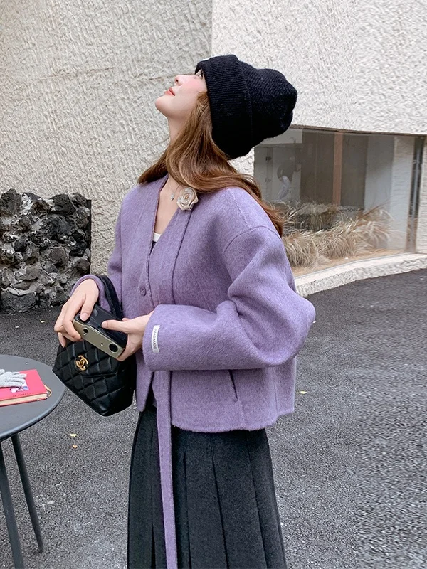 Lila Schöner Blumen-Seidenwollmantel für Damen, Herbst-Winter Neuheit, Doppelseitiger Kamerarock-Pullover, Koreanischer Stil für Pendler