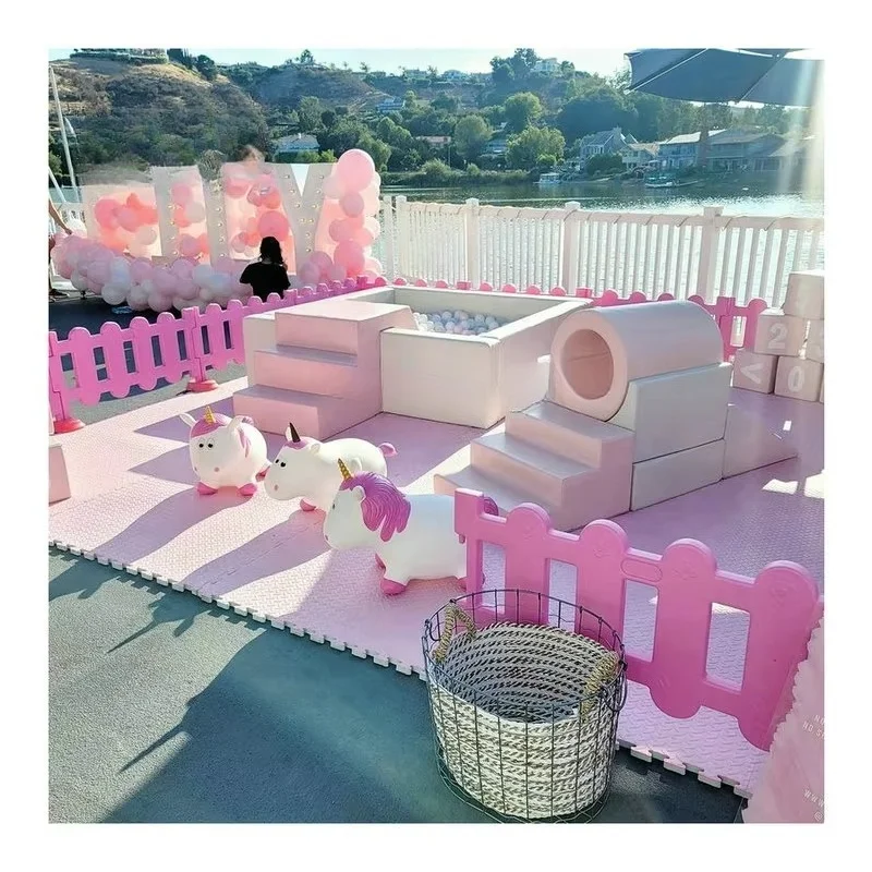 

Commercial Pink and White Indoor Playground Outdoor Entertainment Game Area Soft Games