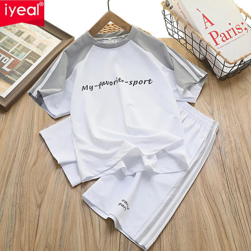 

Детский комплект IYEAL, новинка 2023 года, лето, быстросохнущий спортивный свободный комплект для мальчиков, модная футболка с короткими рукавами + шорты, комплект из 2 предметов