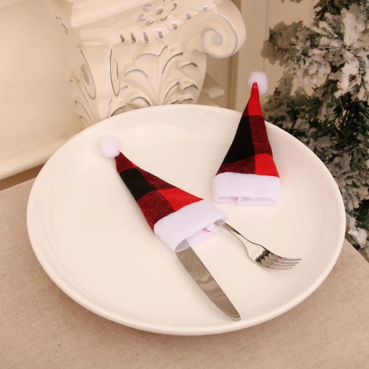 Christmas hat, checkered knife and fork, small hat, wine bottle cap decoration, home dining table decoration, knife and fork