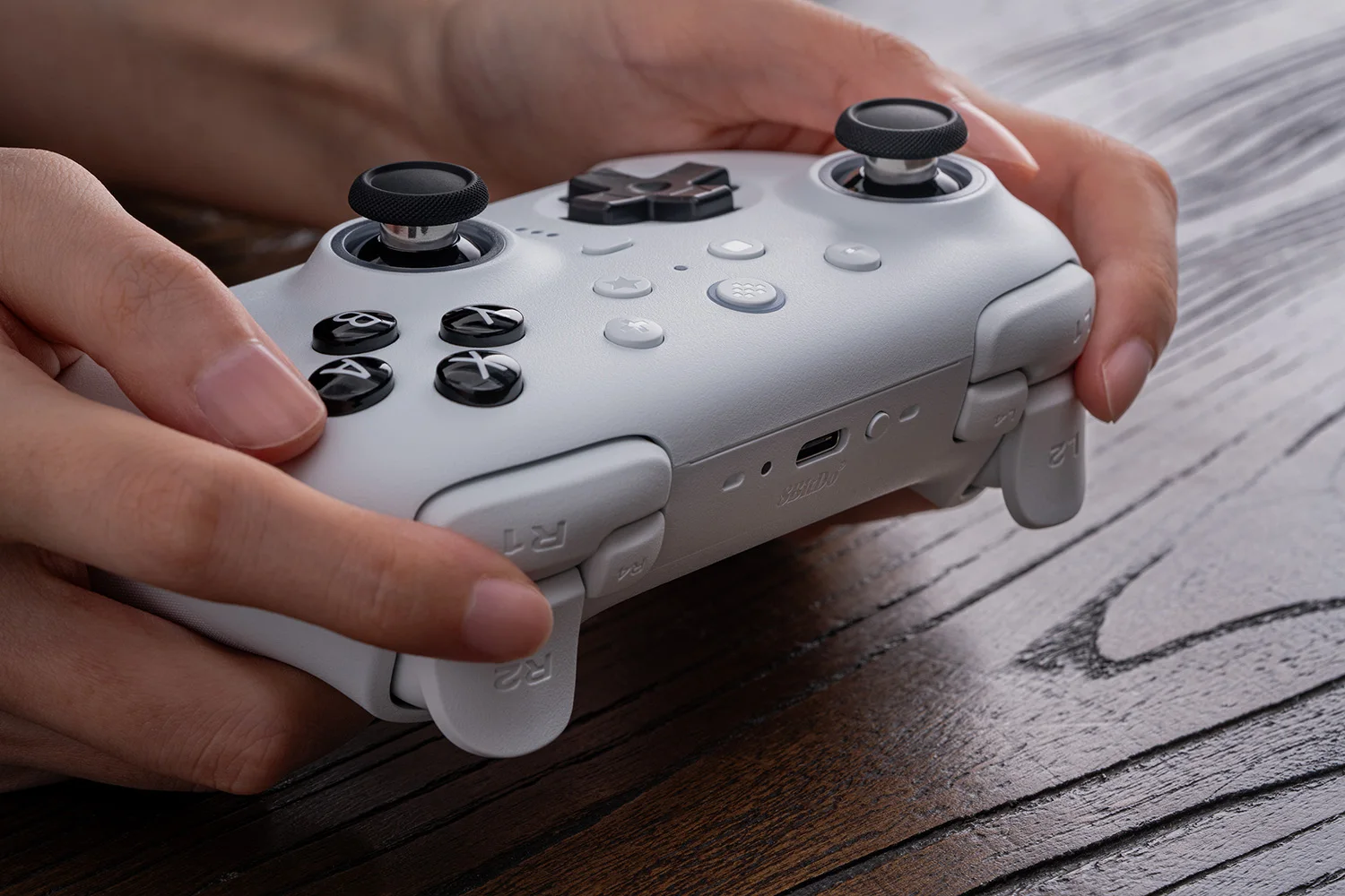 8BitDo Ultimate 2 Bluetooth-Controller, kabelloses Gamepad für Nintendo Switch, Switch 2, Windows 10/11 mit TMR-Joystick-Zubehör – Detail 11