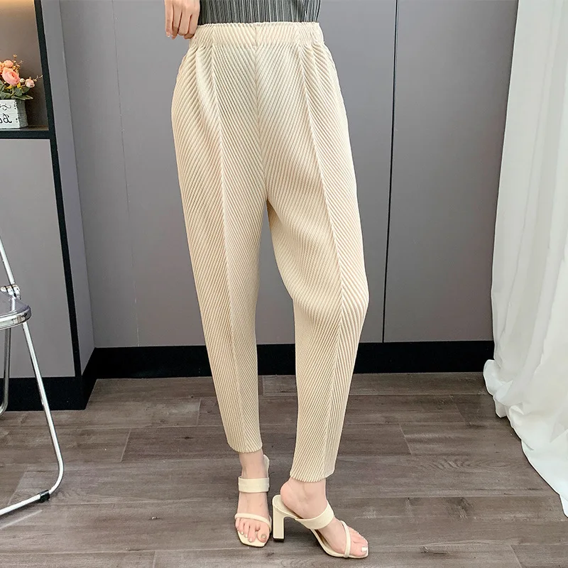 Miyake Fashion Casual Versatile Design Loose Harem Pants Pleated 2025 Summer New High-waisted Solid-coloured Women's Pants