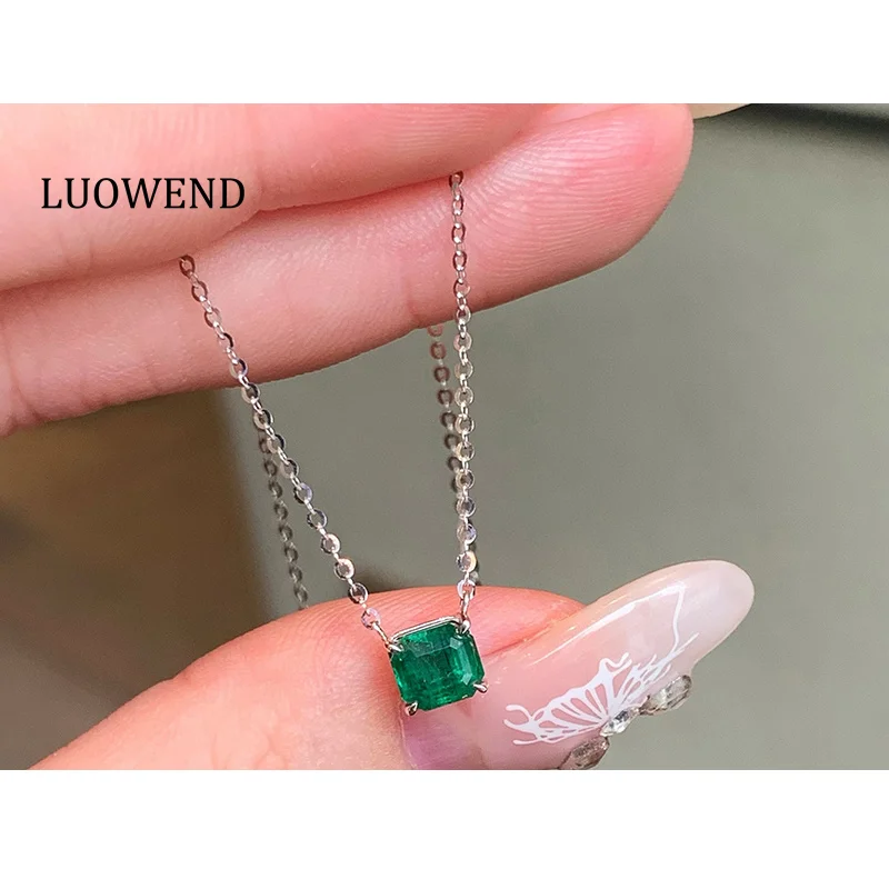 

LUOWEND 100% 18K White Gold Necklace Fashion Design Natural Emerald Gemstone Necklace for Women Wedding High Party Jewelry