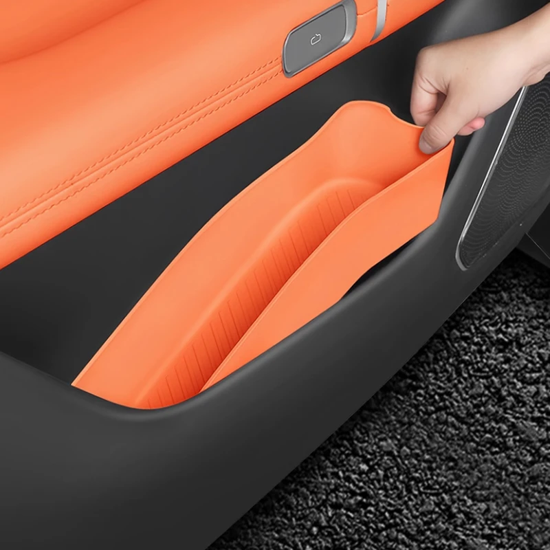 ل Changan Nevo Q07 2025 2026 سيارة باب السيارة فتحة صندوق تخزين وسادة TPE حافة الباب التماس تخزين اكسسوارات الديكور