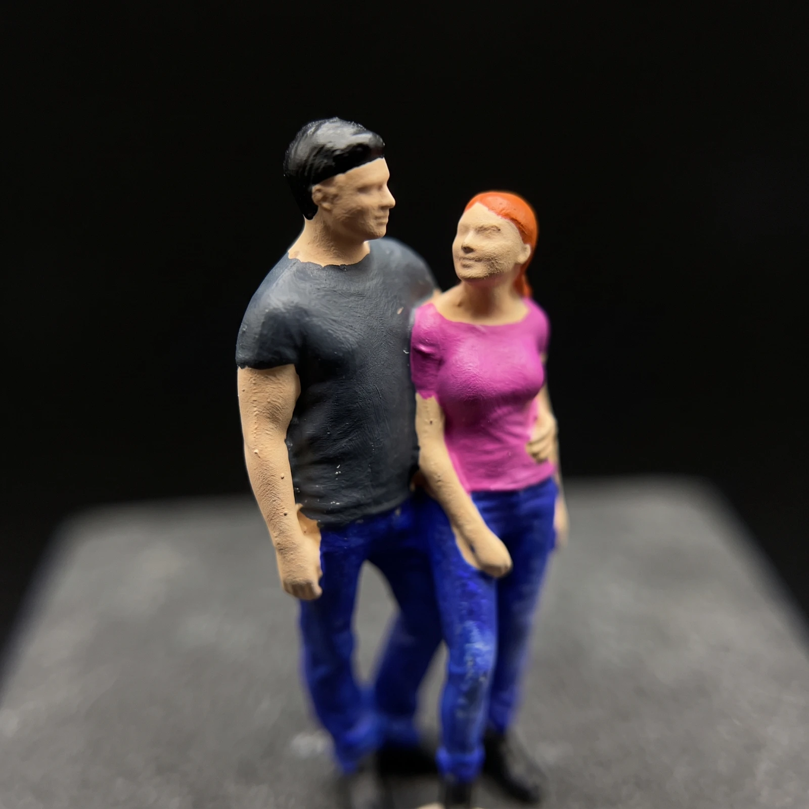 Miniature Couple Figurine Smal - Resin Artist recension och pris