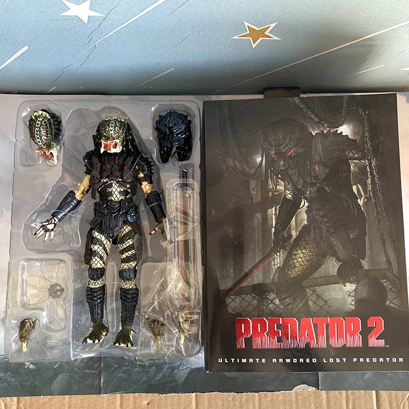 NECA Predator VS Alien Armored Lost Predator Action Figure Ultimate Armor Lost Hunter Predator Alien Hunter Series Model Toys