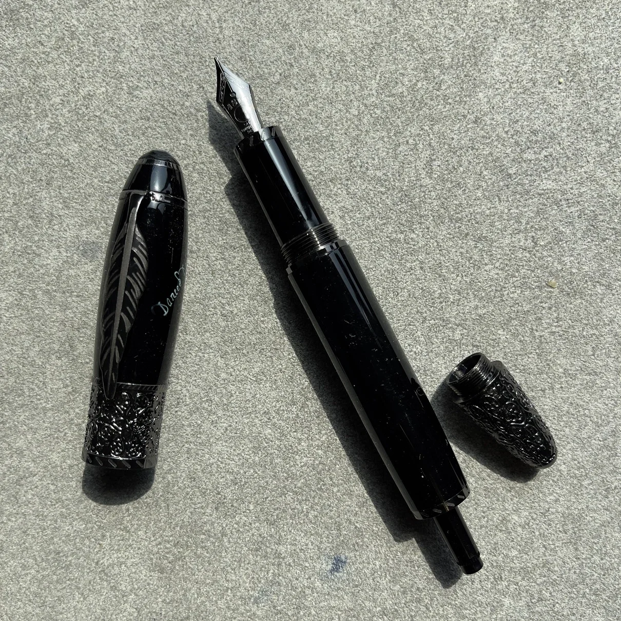 

2025 Great Writer Daniel Defoe Fountain pen Roller Ball Ink Pen
