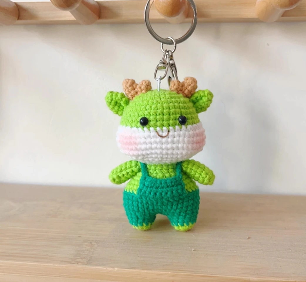 

diy crocheted small green dragon doll pendant handmade wool knitting material bag fat dragon keychain zodiac gift